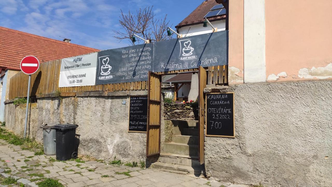H@M Penzion Zlutice Экстерьер фото